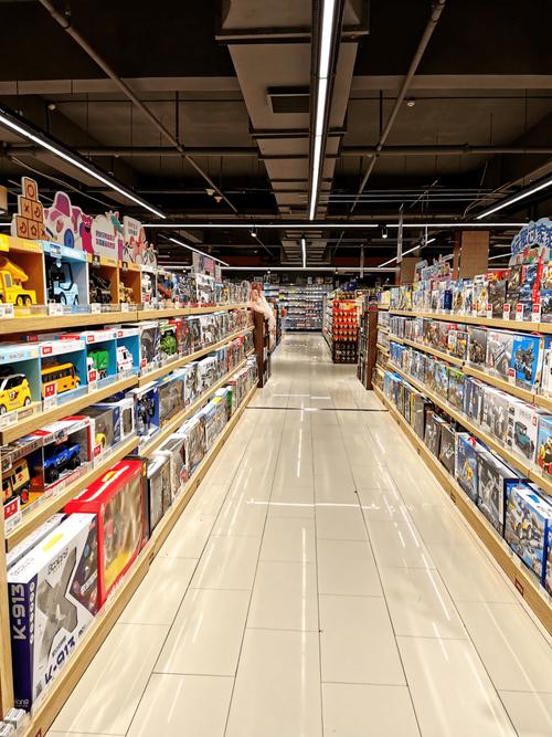 查看更多鑫港美食林照明效果展示货架,货堆,百货日配,生鲜照明器材